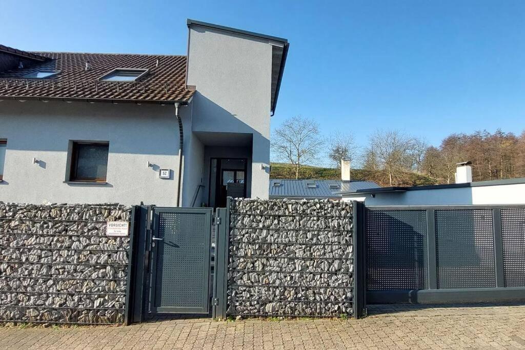 Grosse Tolle 4 Zimmer Ferienwohnung Im Herzen Des Odenwaldes Mörlenbach Kültér fotó