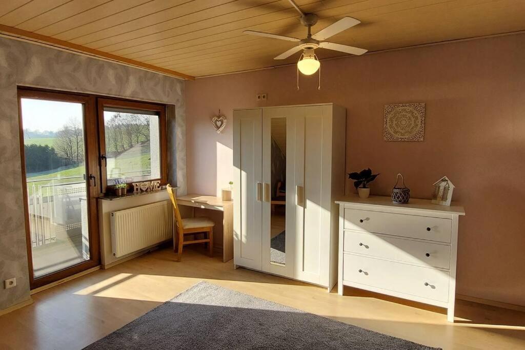 Grosse Tolle 4 Zimmer Ferienwohnung Im Herzen Des Odenwaldes Mörlenbach Kültér fotó