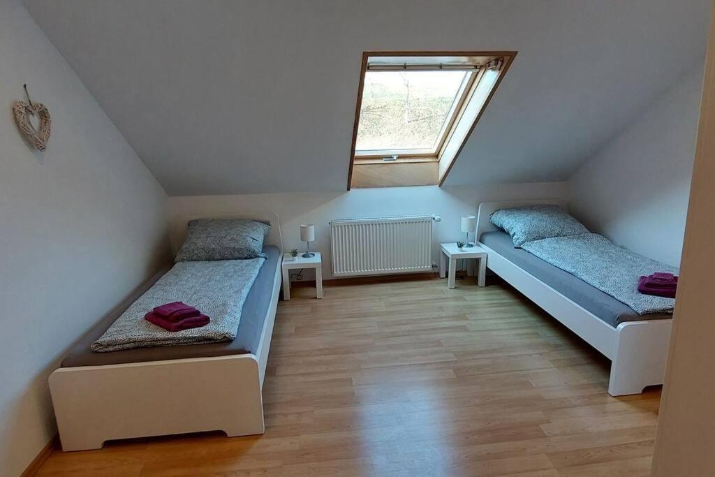 Grosse Tolle 4 Zimmer Ferienwohnung Im Herzen Des Odenwaldes Mörlenbach Kültér fotó