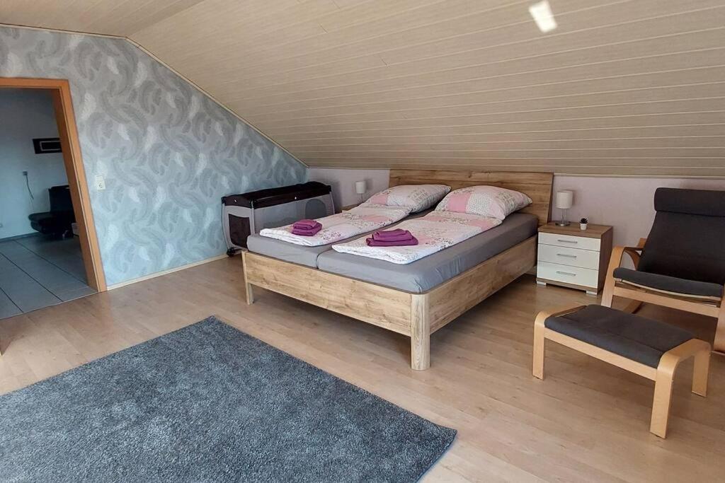 Grosse Tolle 4 Zimmer Ferienwohnung Im Herzen Des Odenwaldes Mörlenbach Kültér fotó