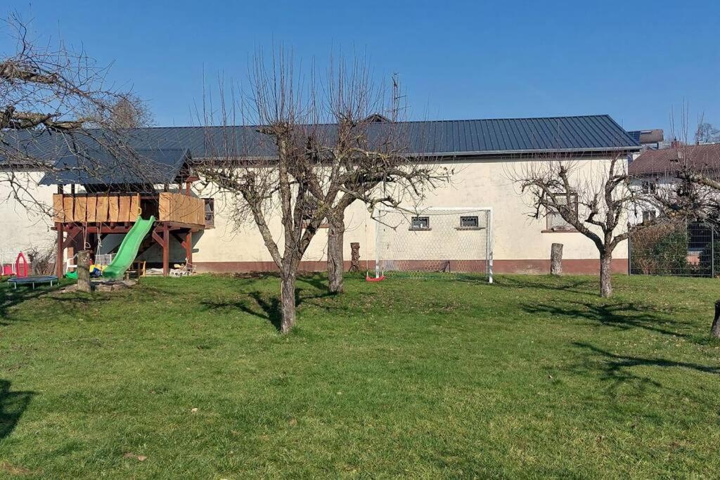 Grosse Tolle 4 Zimmer Ferienwohnung Im Herzen Des Odenwaldes Mörlenbach Kültér fotó