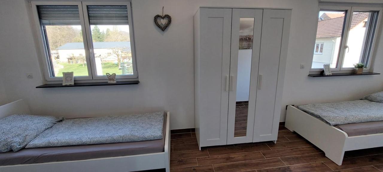 Grosse Tolle 4 Zimmer Ferienwohnung Im Herzen Des Odenwaldes Mörlenbach Kültér fotó