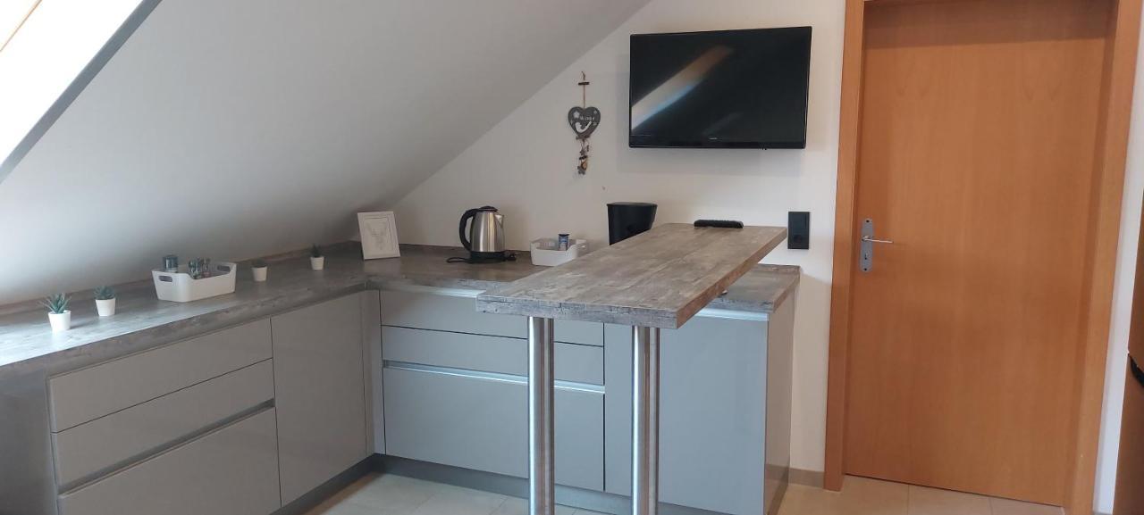 Grosse Tolle 4 Zimmer Ferienwohnung Im Herzen Des Odenwaldes Mörlenbach Kültér fotó